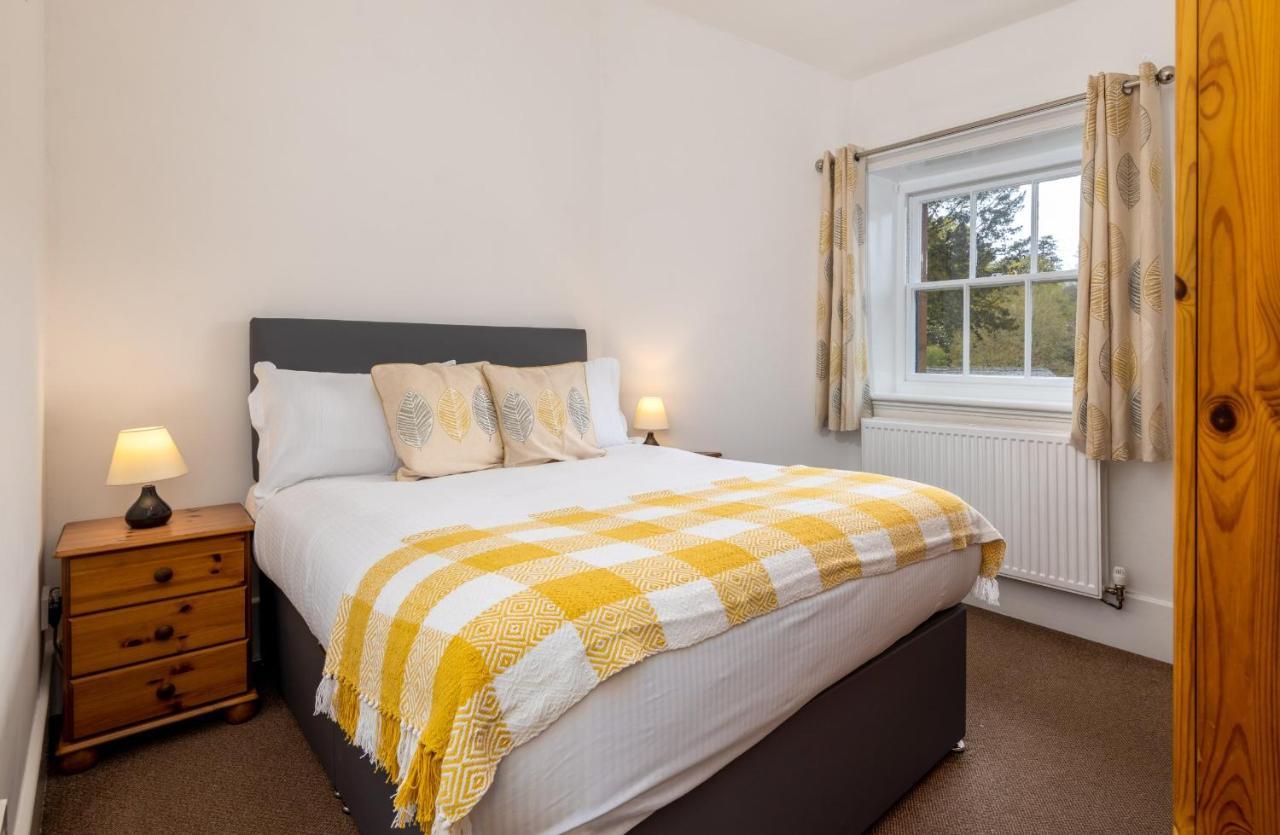 Muncaster Castle Coachman'S Quarters Bed & Breakfast Ravenglass Ngoại thất bức ảnh