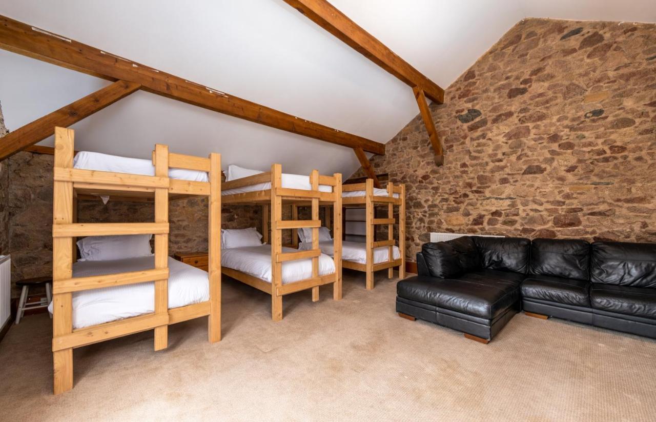Muncaster Castle Coachman'S Quarters Bed & Breakfast Ravenglass Ngoại thất bức ảnh
