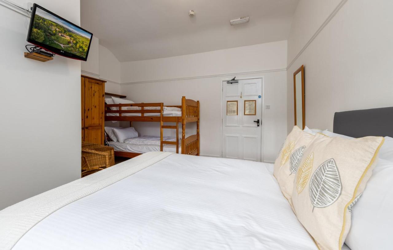 Muncaster Castle Coachman'S Quarters Bed & Breakfast Ravenglass Ngoại thất bức ảnh
