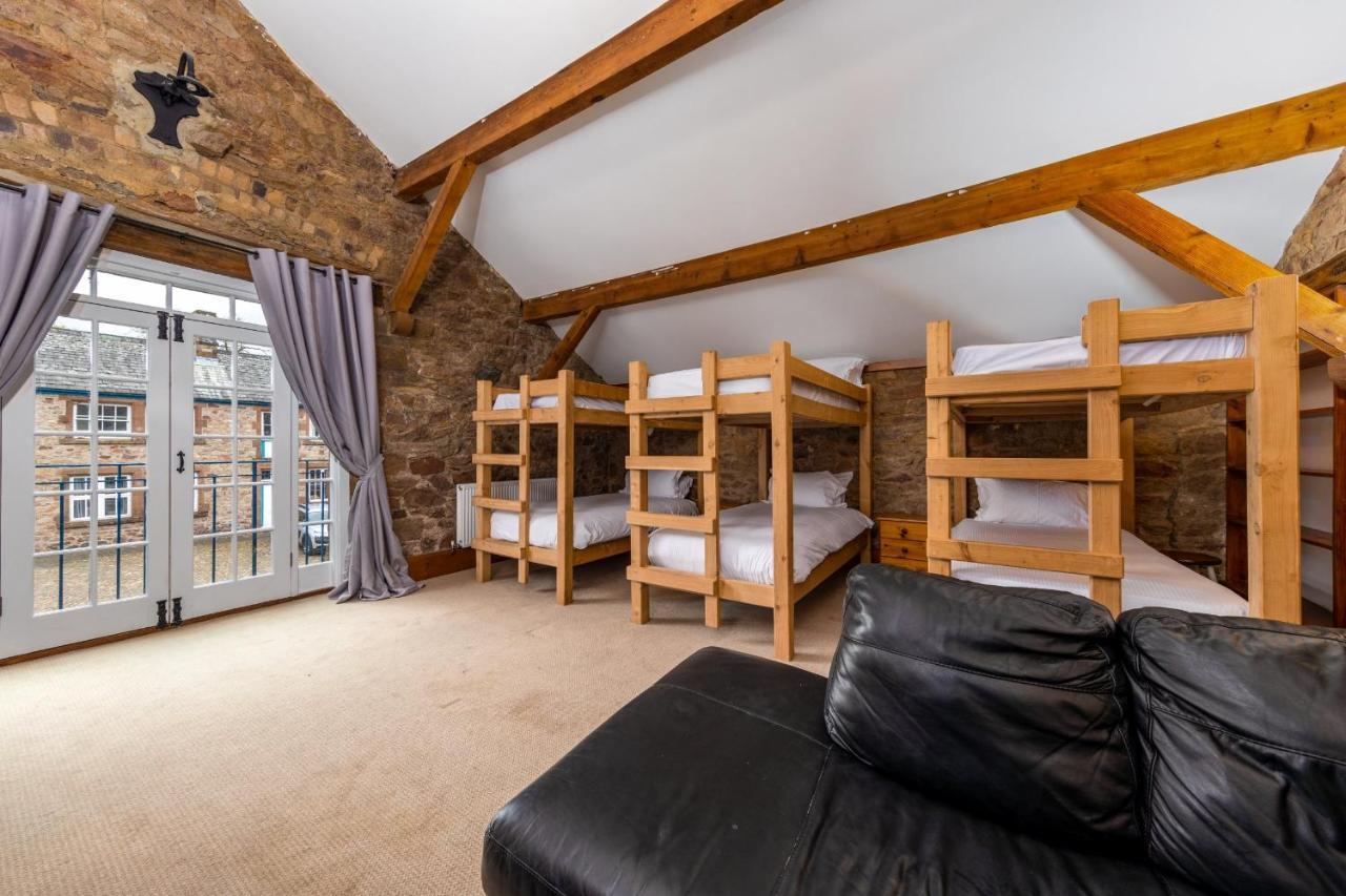 Muncaster Castle Coachman'S Quarters Bed & Breakfast Ravenglass Ngoại thất bức ảnh