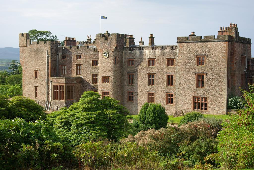 Muncaster Castle Coachman'S Quarters Bed & Breakfast Ravenglass Ngoại thất bức ảnh